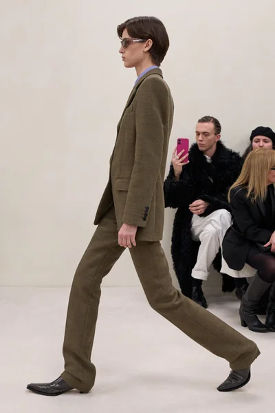 Look 141